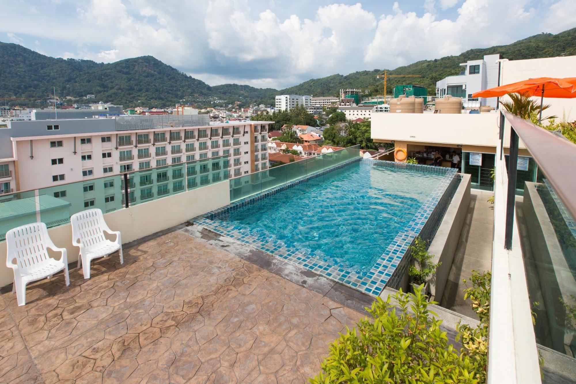 Hemingways Silk Hotel Patong Kültér fotó