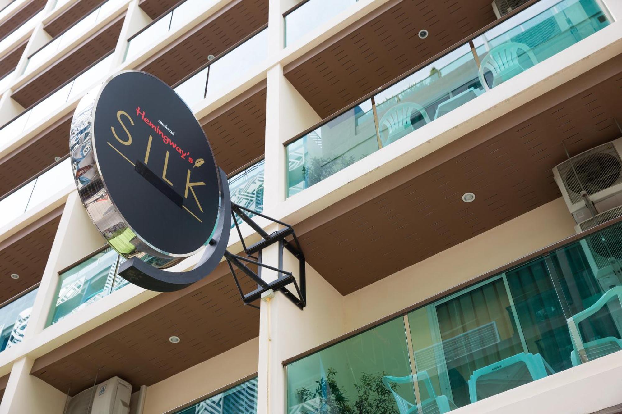 Hemingways Silk Hotel Patong Kültér fotó